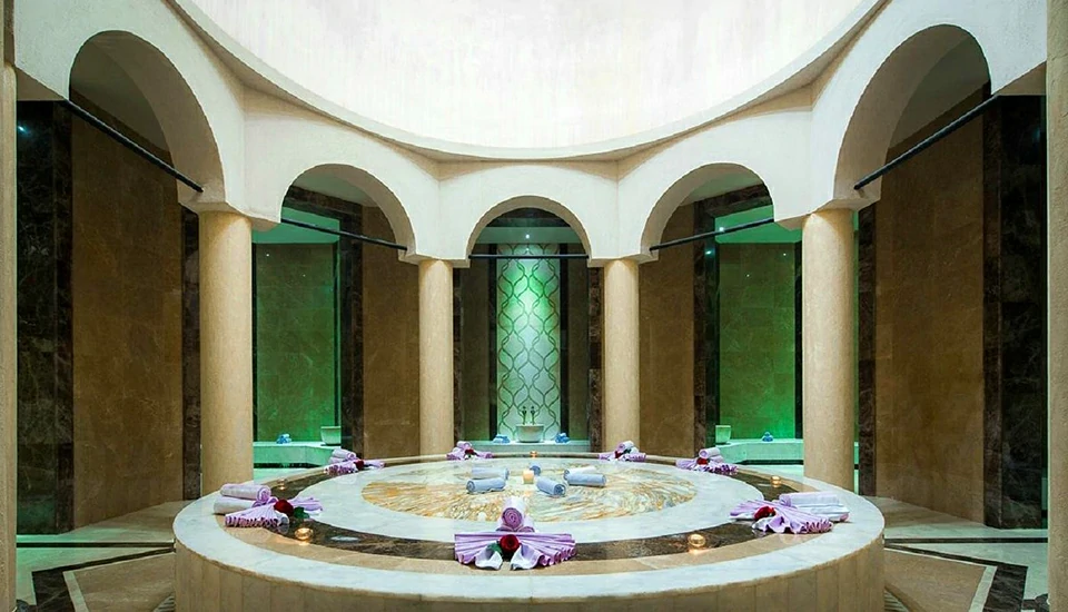 کورت یارد بای مرریوت سوچی کراسنایا پولینا